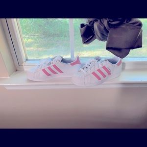 Pink shell toe adidas